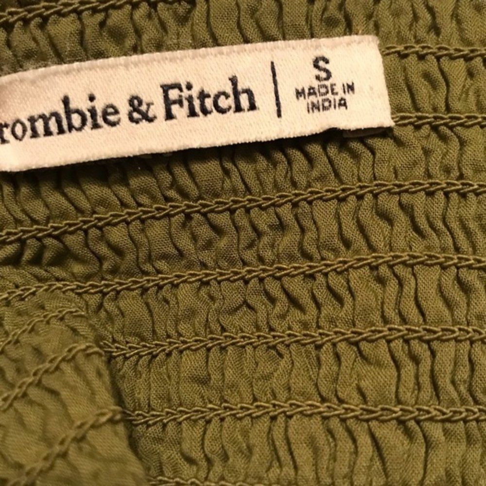 Abercrombie & Fitch Puff Sleeve Poplin O-Ring Top in Green Small - Picture 6 of 10